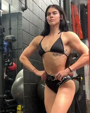 Chloe Ann Jones OnlyFans Leaked Free Thumbnail Picture - #1YGYri1C71