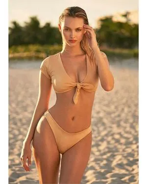 Chloe Avenaim OnlyFans Leaked Free Thumbnail Picture - #2tPPW2tpwy