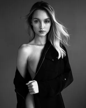 Chloe Avenaim OnlyFans Leaked Free Thumbnail Picture - #OJA5ILKfRG