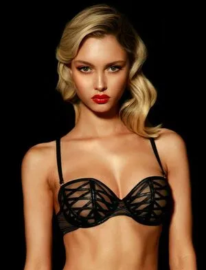 Chloe Avenaim OnlyFans Leaked Free Thumbnail Picture - #kwDH1YZagT