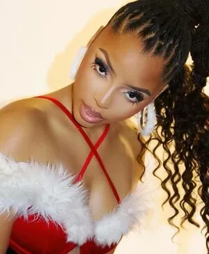 Chloe Bailey OnlyFans Leaked Free Thumbnail Picture - #5VNF72dUPm