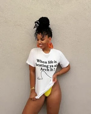 Chloe Bailey OnlyFans Leaked Free Thumbnail Picture - #OjjtyQYPJO