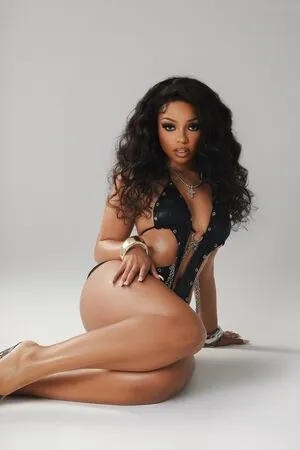 Chloe Bailey OnlyFans Leaked Free Thumbnail Picture - #ZVgiLJE3YM