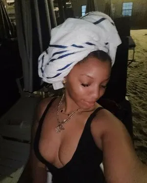 Chloe Bailey OnlyFans Leaked Free Thumbnail Picture - #ZlhK6KoUol