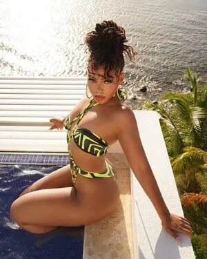 Chloe Bailey OnlyFans Leaked Free Thumbnail Picture - #vkgniUP2Nl