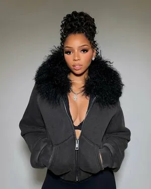 Chloe Bailey OnlyFans Leaked Free Thumbnail Picture - #BBGco5Owny