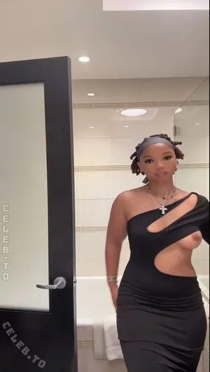 Chloe Bailey OnlyFans Leaked Free Thumbnail Picture - #BWwFCKMUen