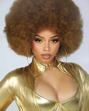 Chloe Bailey OnlyFans Leaked Free Thumbnail Picture - #GU6z8iHUjd