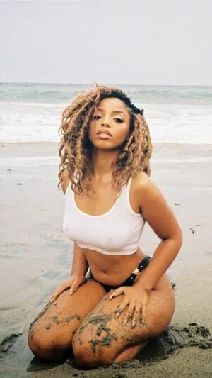 Chloe Bailey OnlyFans Leaked Free Thumbnail Picture - #MH9n4mb0aS