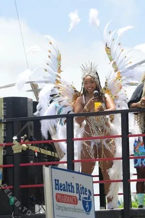 Chloe Bailey OnlyFans Leaked Free Thumbnail Picture - #NOFvhoNLtB