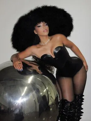 Chloe Bailey OnlyFans Leaked Free Thumbnail Picture - #QyEEyTxB0r