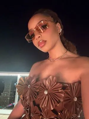 Chloe Bailey OnlyFans Leaked Free Thumbnail Picture - #R9ocuMOcrE