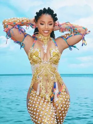 Chloe Bailey OnlyFans Leaked Free Thumbnail Picture - #d3B0WVgskc