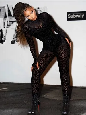 Chloe Bailey OnlyFans Leaked Free Thumbnail Picture - #gHv0cqFdEd