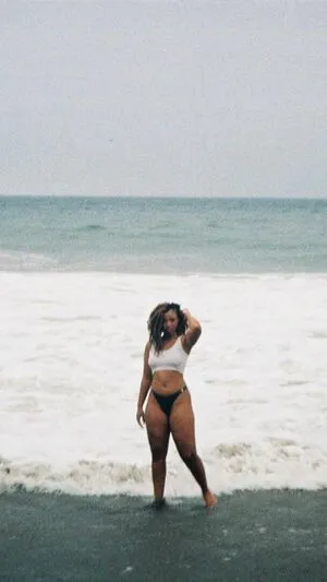 Chloe Bailey OnlyFans Leaked Free Thumbnail Picture - #gOTEMxwvKC