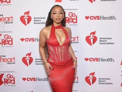 Chloe Bailey OnlyFans Leaked Free Thumbnail Picture - #AiSXIwySpM