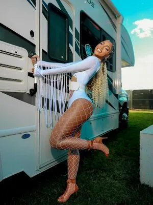 Chloe Bailey OnlyFans Leaked Free Thumbnail Picture - #IXlky6xDkH