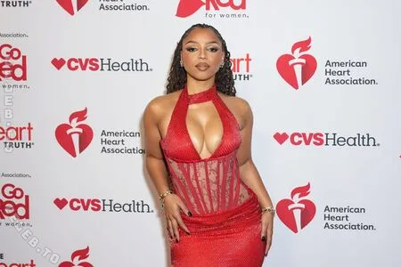 Chloe Bailey OnlyFans Leaked Free Thumbnail Picture - #OwCPSaHFBq