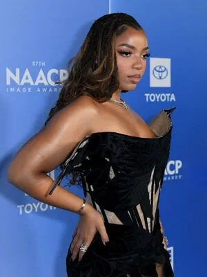 Chloe Bailey OnlyFans Leaked Free Thumbnail Picture - #m3e1fRL8v1