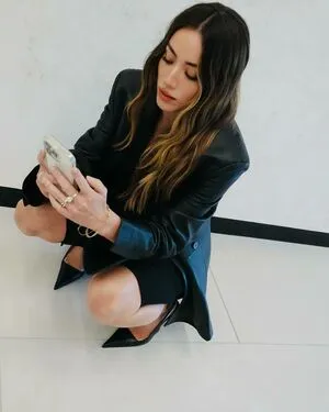 Chloe Bennet OnlyFans Leaked Free Thumbnail Picture - #3IjjFJnt41