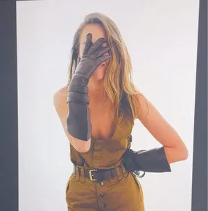 Chloe Bennet OnlyFans Leaked Free Thumbnail Picture - #3VTBlts6O8