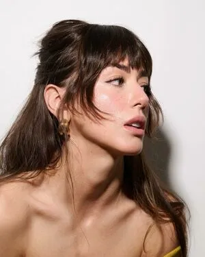 Chloe Bennet OnlyFans Leaked Free Thumbnail Picture - #FhHbgCiO6a