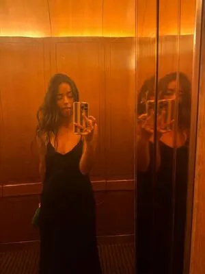 Chloe Bennet OnlyFans Leaked Free Thumbnail Picture - #eZXYBLdmC5