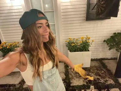 Chloe Bennet OnlyFans Leaked Free Thumbnail Picture - #jXaOdzvgDq