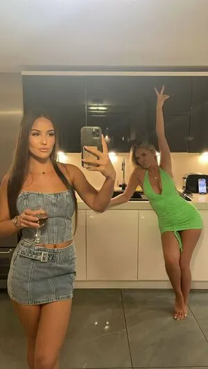 Chloe Burns OnlyFans Leaked Free Thumbnail Picture - #pxqnmC6TDV