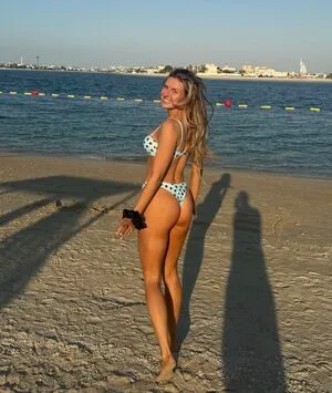 Chloe Burrows OnlyFans Leaked Free Thumbnail Picture - #14hhDcLLxP