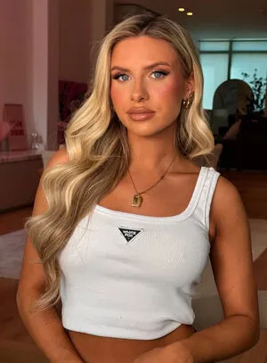 Chloe Burrows OnlyFans Leaked Free Thumbnail Picture - #suTauAWuWf