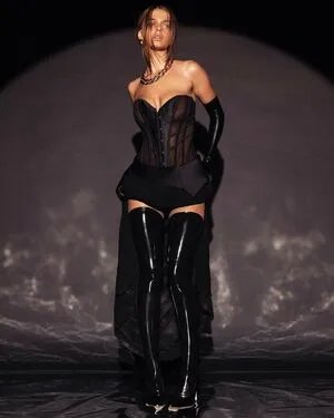 Chloe Campbell OnlyFans Leaked Free Thumbnail Picture - #FF5prXU8FS