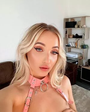 Chloe Chevalier OnlyFans Leaked Free Thumbnail Picture - #7FMga9YjPu