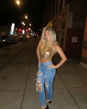 Chloe Dinello OnlyFans Leaked Free Thumbnail Picture - #5xSpdTYxwf