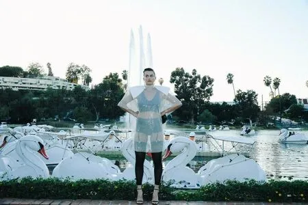 Chloe East OnlyFans Leaked Free Thumbnail Picture - #eIQQvt49dF