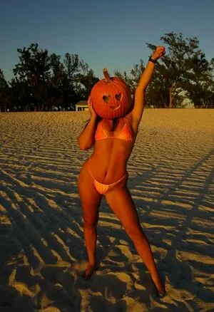 Chloe Evans OnlyFans Leaked Free Thumbnail Picture - #TLdCxNFt1S