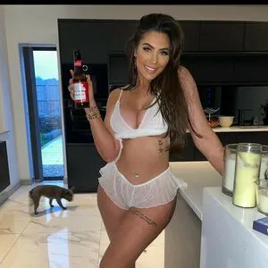 Chloe Ferry Geordie Shore OnlyFans Leaked Free Thumbnail Picture - #3NAMEYSfb2
