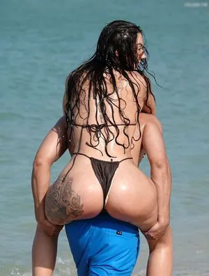 Chloe Ferry OnlyFans Leaked Free Thumbnail Picture - #4zowMuQvou