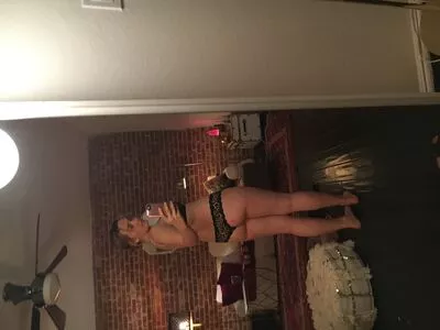 Chloe Fineman OnlyFans Leaked Free Thumbnail Picture - #2DdkwivR6G