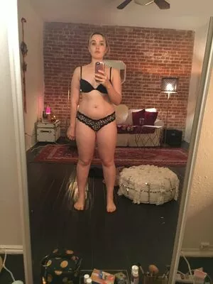 Chloe Fineman OnlyFans Leaked Free Thumbnail Picture - #97GJvaLJM0