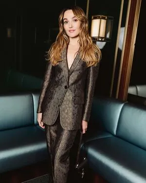 Chloe Fineman OnlyFans Leaked Free Thumbnail Picture - #hnC6eXleBd