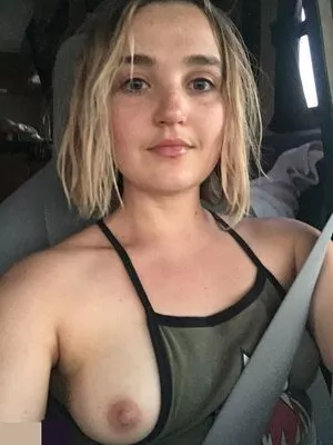 Chloe Fineman OnlyFans Leaked Free Thumbnail Picture - #pUkhdutURj