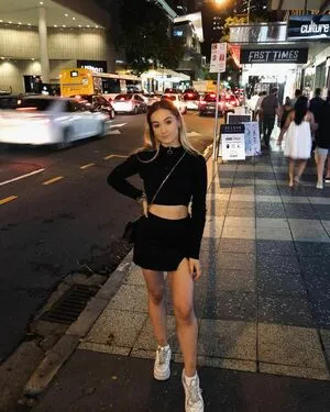 Chloe Fleming OnlyFans Leaked Free Thumbnail Picture - #IO45EQh5TW