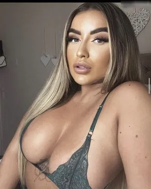 Chloe Fleming OnlyFans Leaked Free Thumbnail Picture - #YFRbacML3c