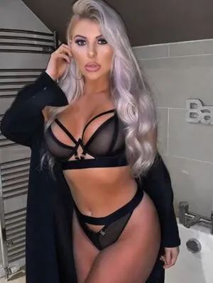 Chloe Gabrielle Chaloner OnlyFans Leaked Free Thumbnail Picture - #TH6UPqHL1p