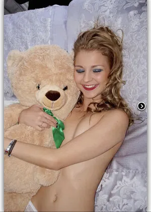 Chloe Holden OnlyFans Leaked Free Thumbnail Picture - #4qdgbXh2fx