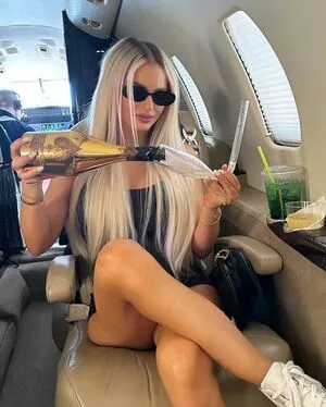 Chloe Holm OnlyFans Leaked Free Thumbnail Picture - #ECbze8zsGM