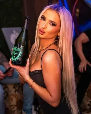 Chloe Holm OnlyFans Leaked Free Thumbnail Picture - #z7NRFMGyUU