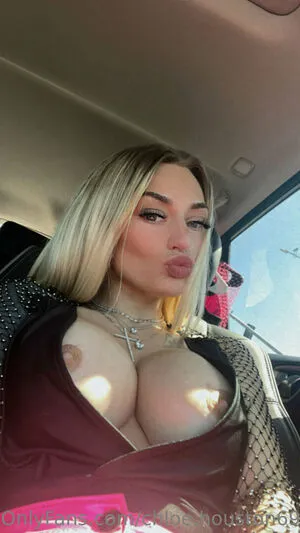 Chloe Houston OnlyFans Leaked Free Thumbnail Picture - #0bwxrhx7JK