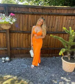 Chloe Ilsley OnlyFans Leaked Free Thumbnail Picture - #8L71BhO6Jo